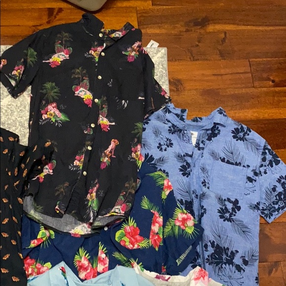 PAC Sun button downs - Picture 3 of 3